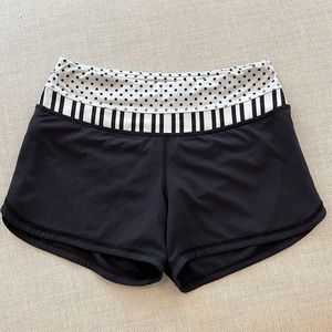 Womens Lululemon Athleta shorts